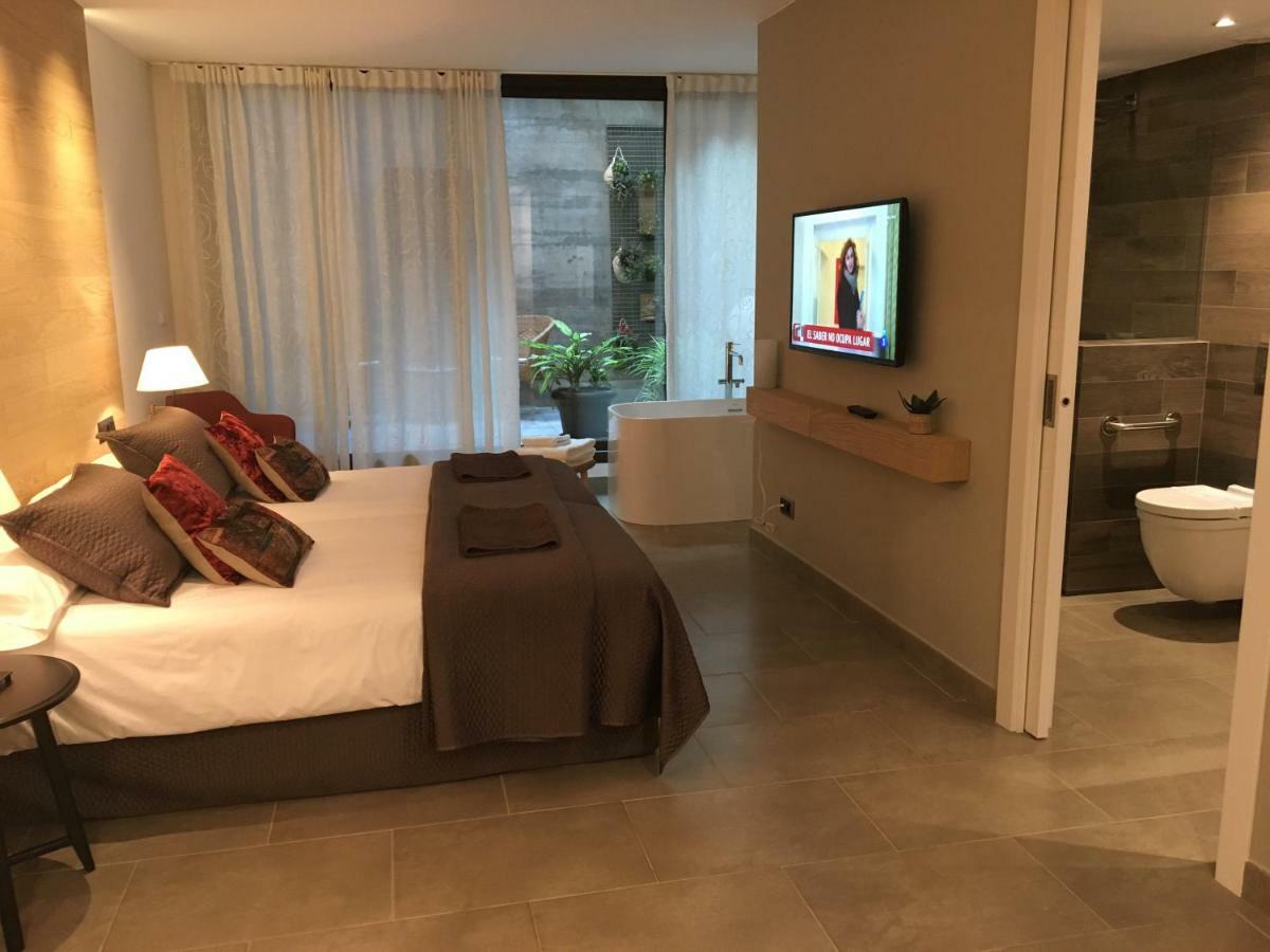 Hotel Calabria La Garriga Kültér fotó